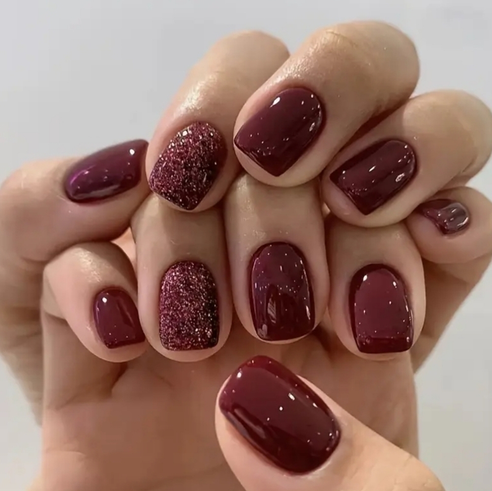 24 Pieces Fake Press On Nails